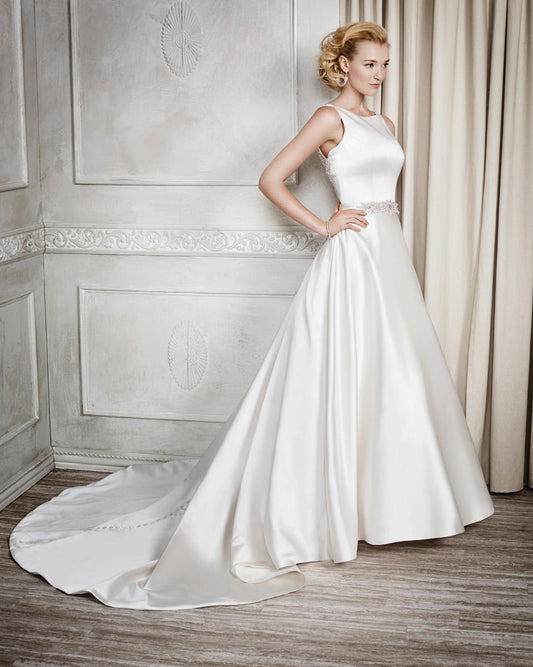Dress: 2640 Kenneth Winston "1667" Waist: 26