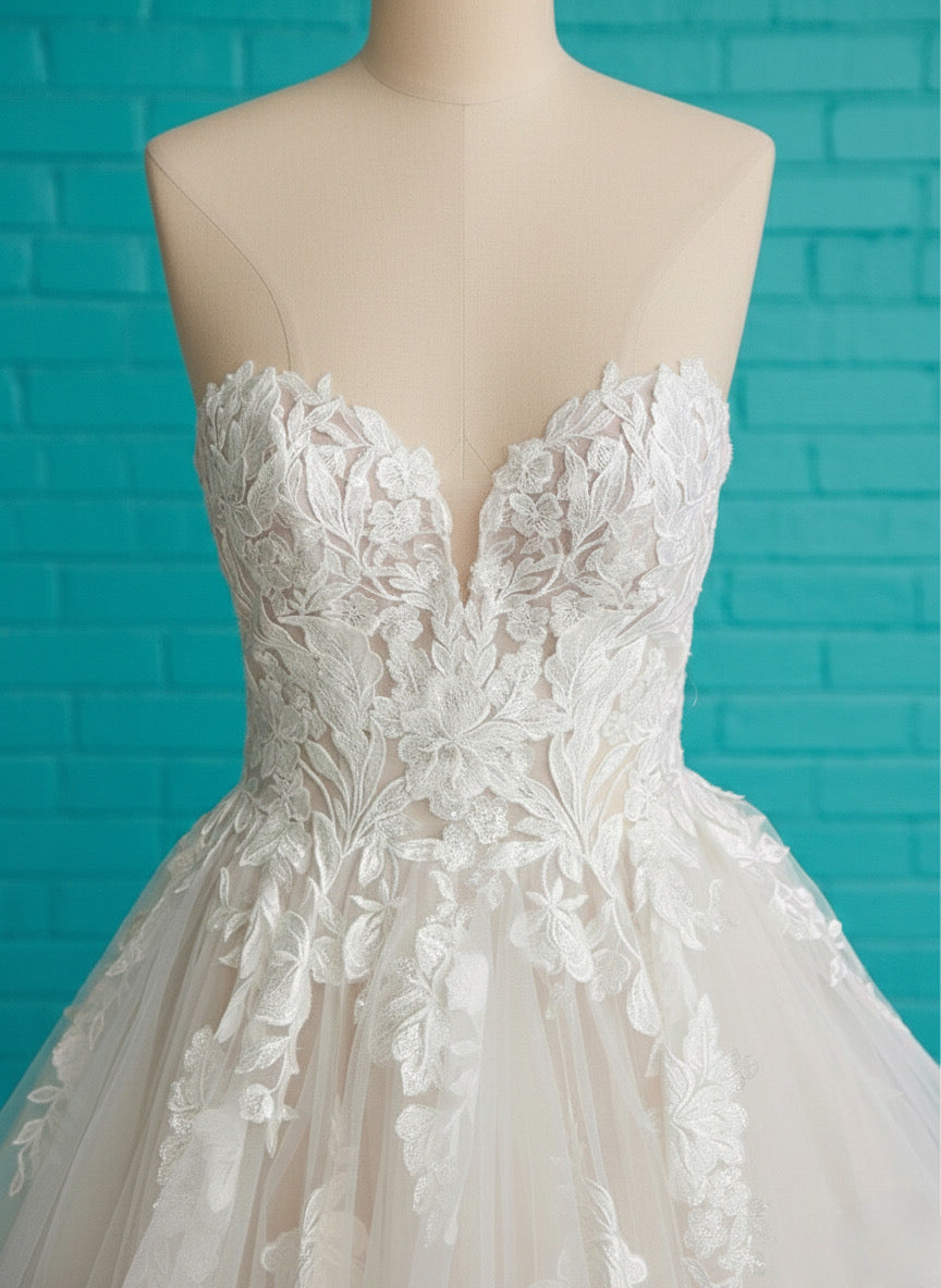 New Dress: 2069 Maggie Sottero “Indiana” Waist: 31