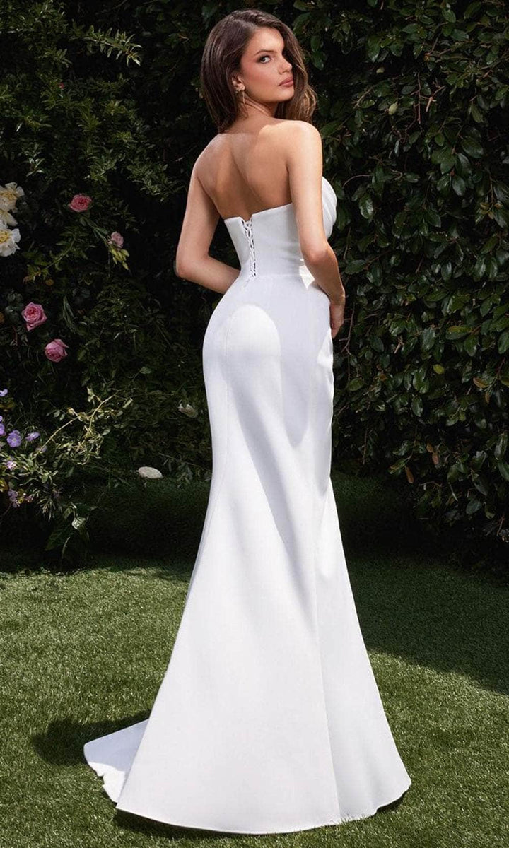 New Dress: 3222 Cinderella Bridal “Divine" Waist: 32