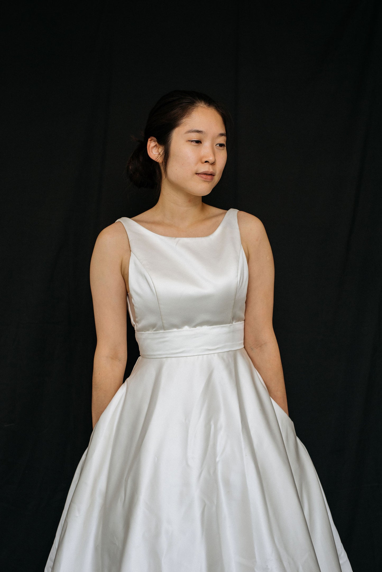 Dress: 2605 Mikaella shortened Waist: 26