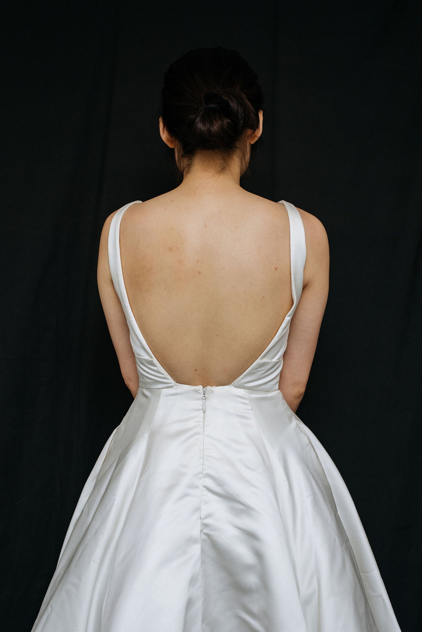 Dress: 2605 Mikaella shortened Waist: 26