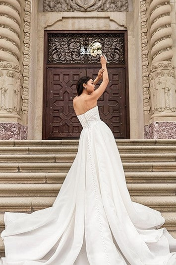 Dress: 2504 Essense of Australia “D395” Waist: 25