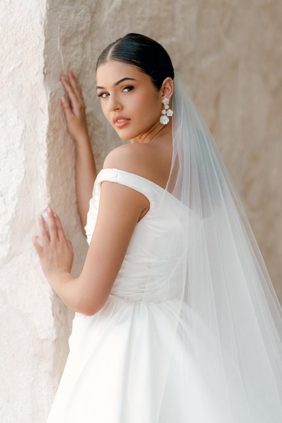 Dress: 3201 WTOO by Watters "March" Waist: 32