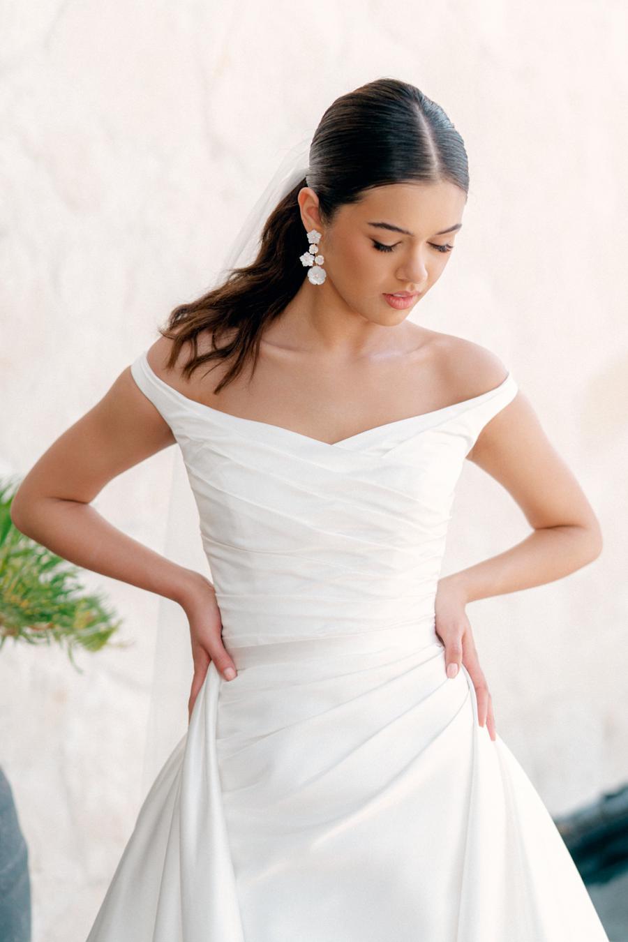 Dress: 3201 WTOO by Watters "March" Waist: 32