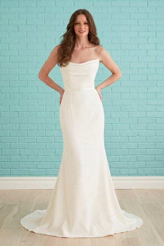 New Dress: 2714 Astrid & Mercedes “Radiant” Waist: 27