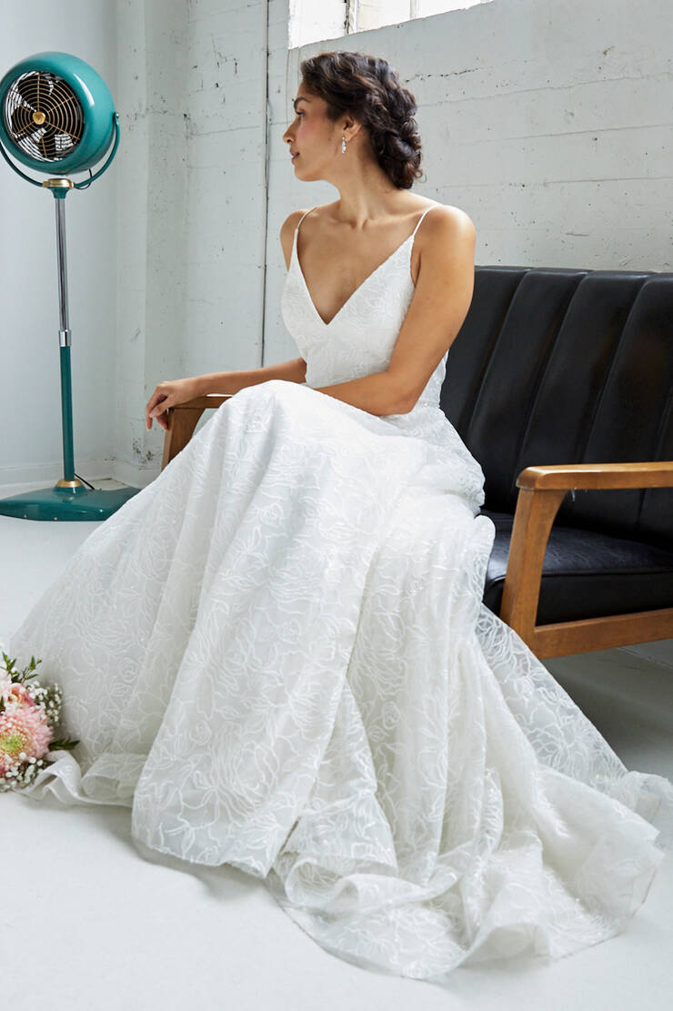 Dress: 2803 Lea-Ann Belter “Naomi” Waist: 28