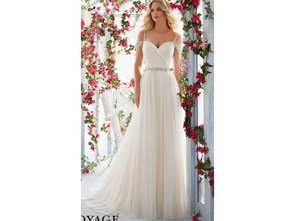 Dress: 3318 Mori Lee Voyage “6814” Waist: 33