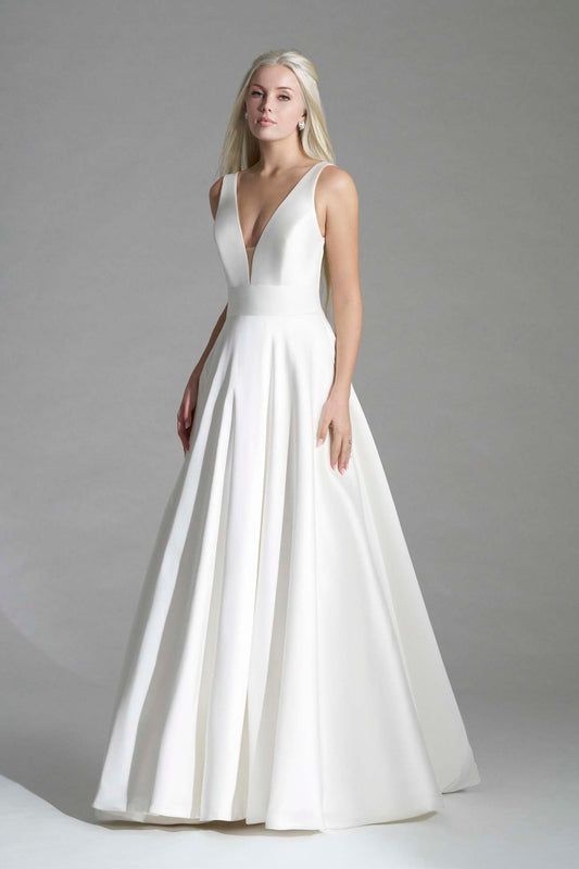 Dress: 2404 Madison James “MJ501” Waist: 24