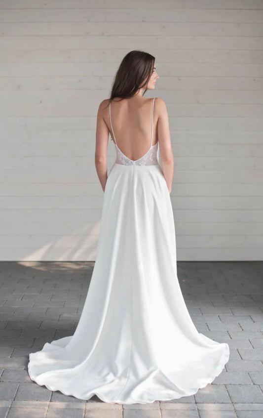 Dress: 2521 Lillian Wild “Audrey” Waist: 25