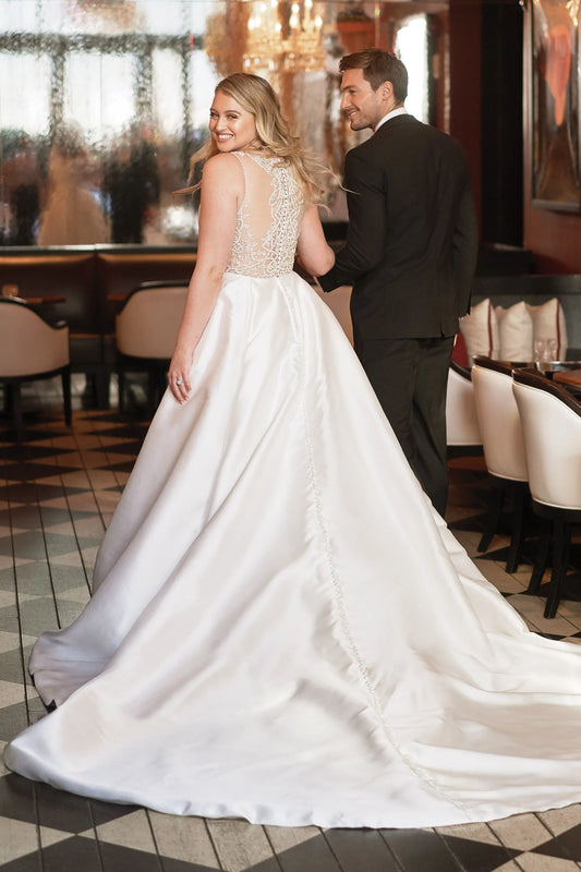 Dress 3039: Justin Alexander "8937" waist 30