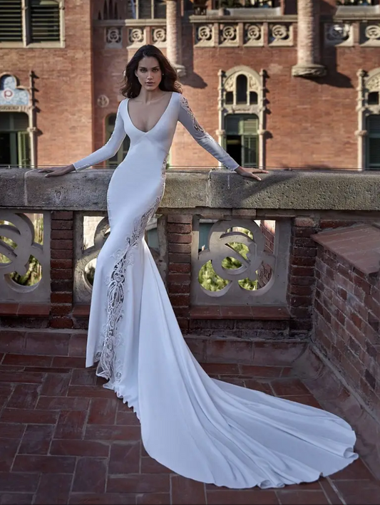 Dress: 2906 Pronovias Waist: 29