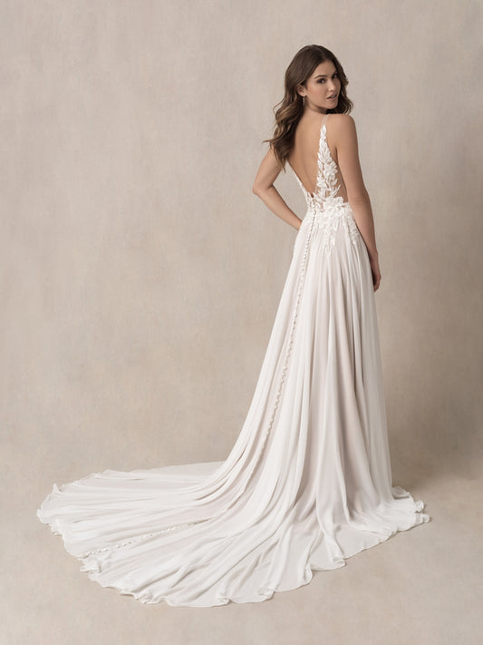 Dress: 3902  Allure Bridal "9850W" Waist: 39