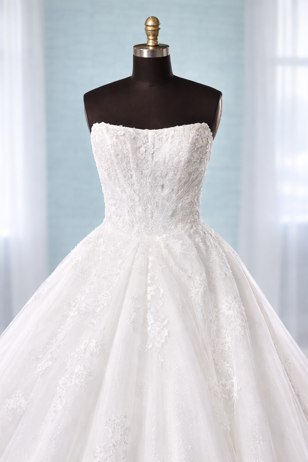 New Dress: 2019 Sottero & Midgley “Norvina” Waist: 40