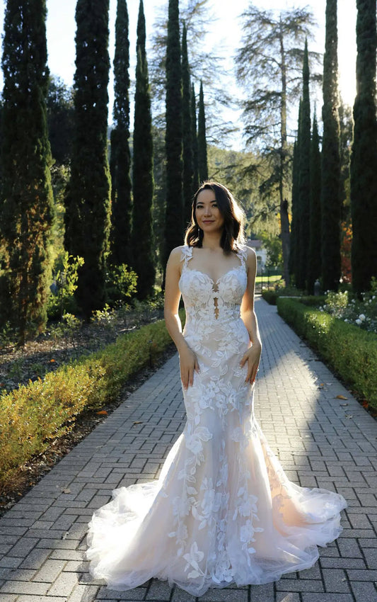 Dress: 3017 Essense of Australia “D3709” Waist: 30