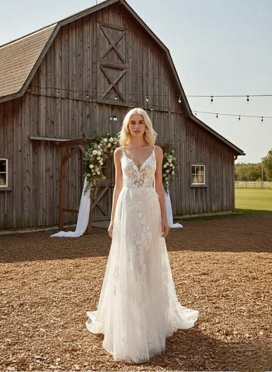 New Dress: 2004 Maggie Sottero “Winter” Waist: 30