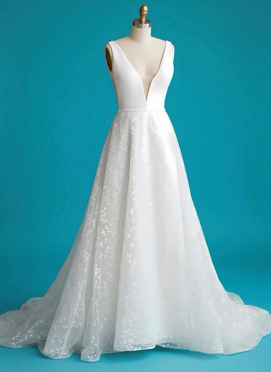 New Dress: 2005 Maggie Sottero “Brannagh” Waist: 30