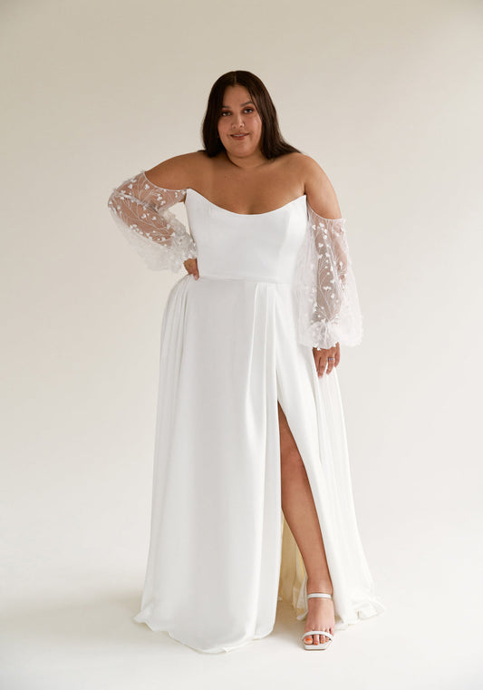 Dress: 3214 Truvelle “Pandora” Waist: 32