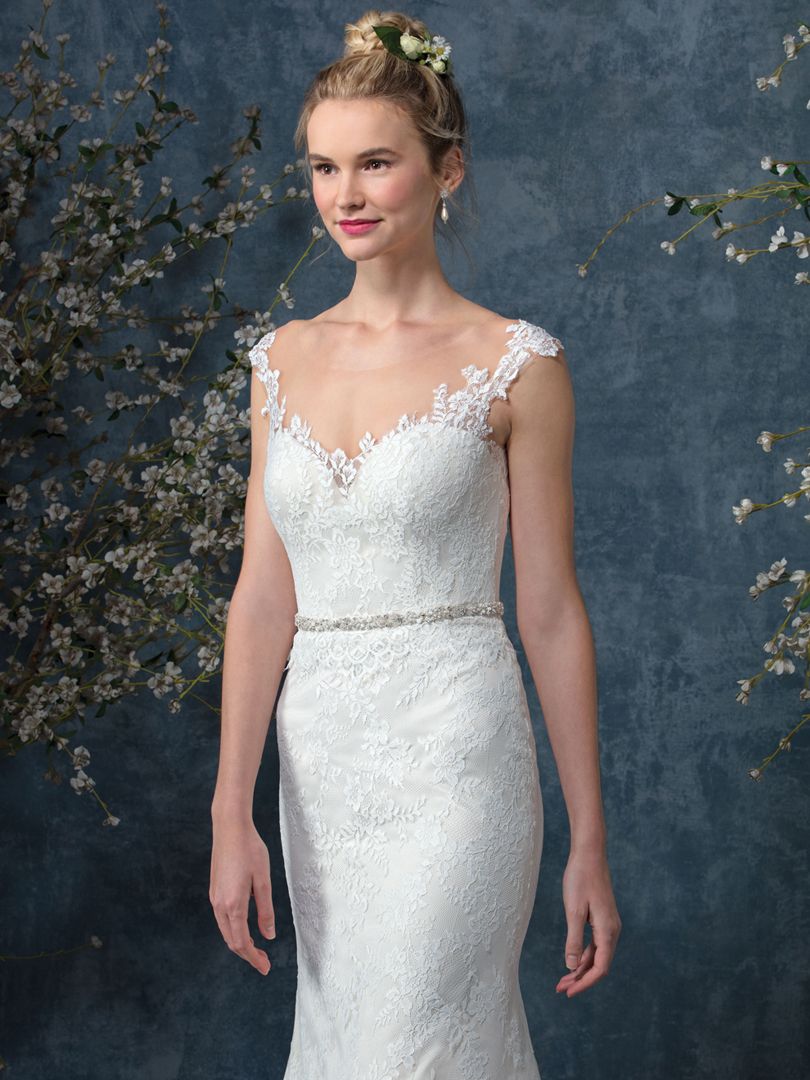 Dress: 2834 Casablanca Bridal "Cobalt" Waist: 28