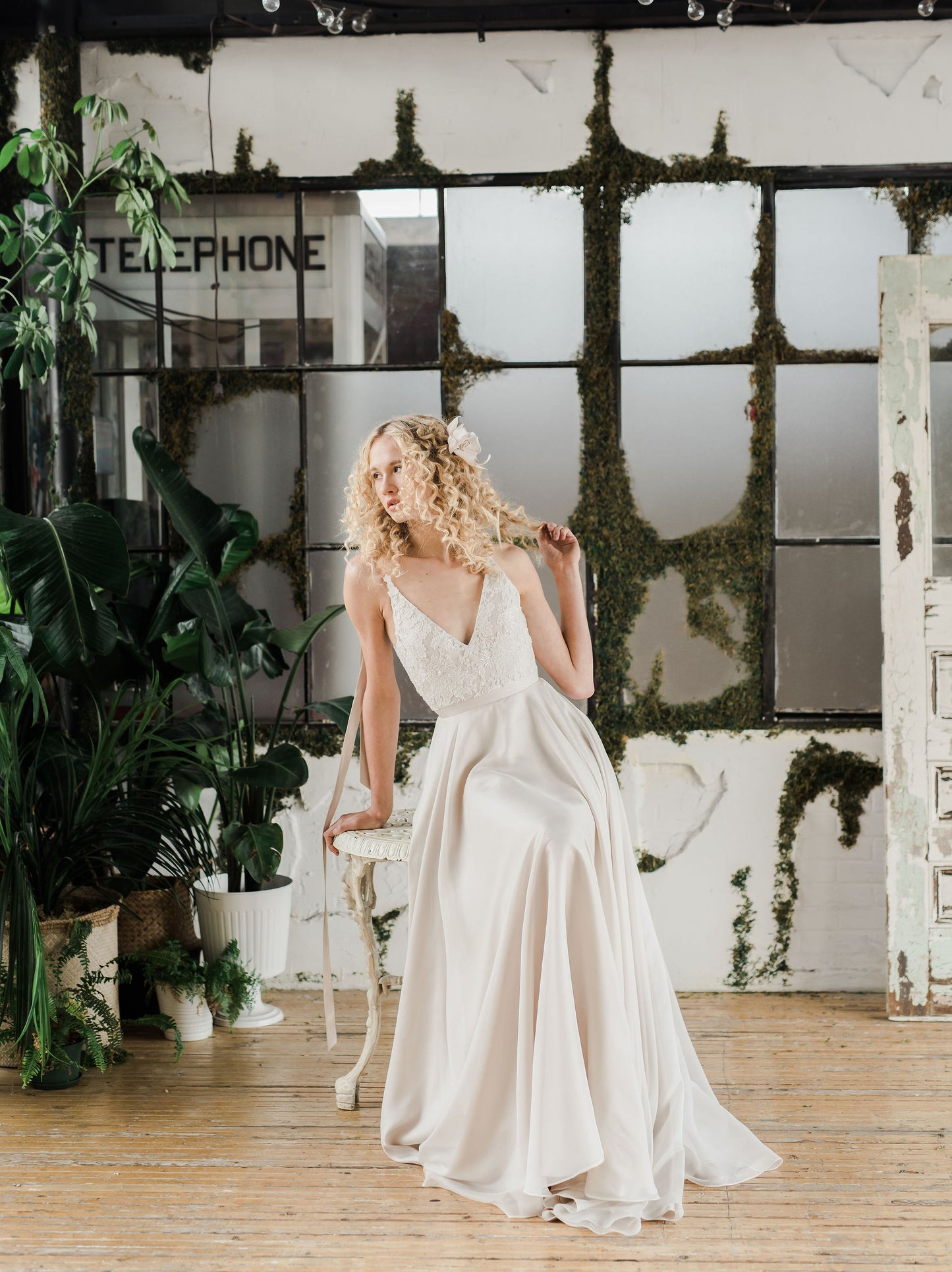 Dress: 2923 Catherine Langlois "Soleil" Waist: 29