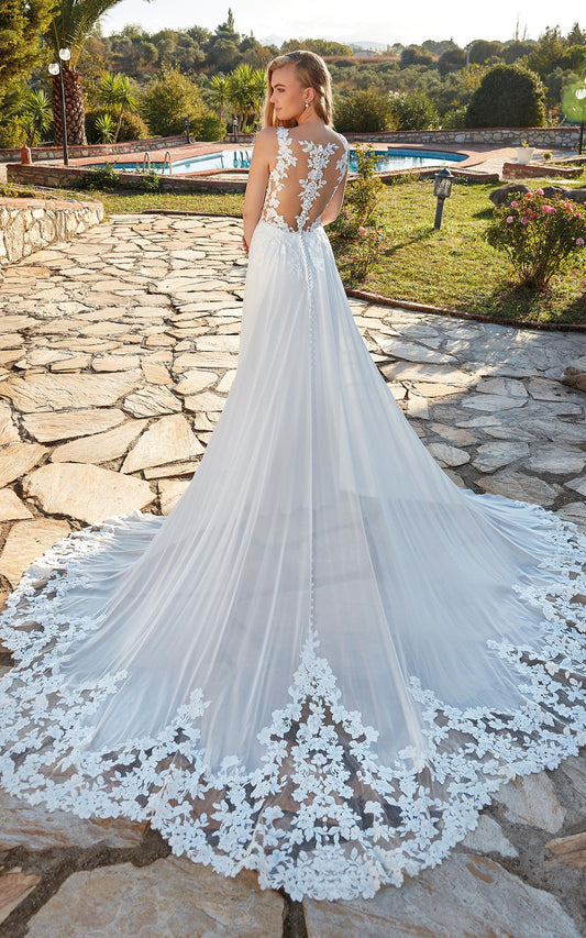 Dress: 3418 Eddy K "EK1404" Waist: 34