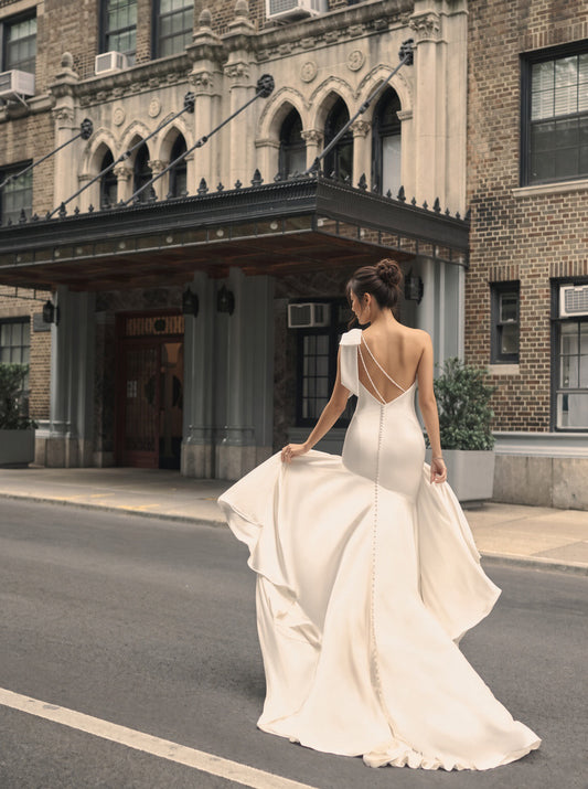 Dress: 3107 Maggie Sottero “Saratoga” Waist: 31
