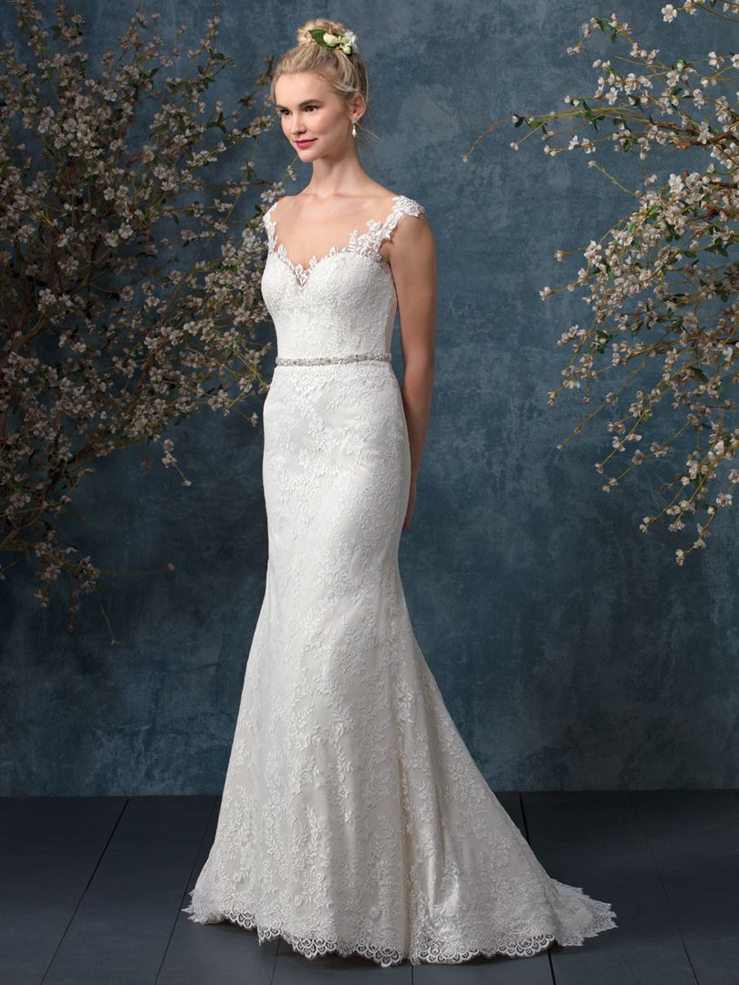 Dress: 2834 Casablanca Bridal "Cobalt" Waist: 28