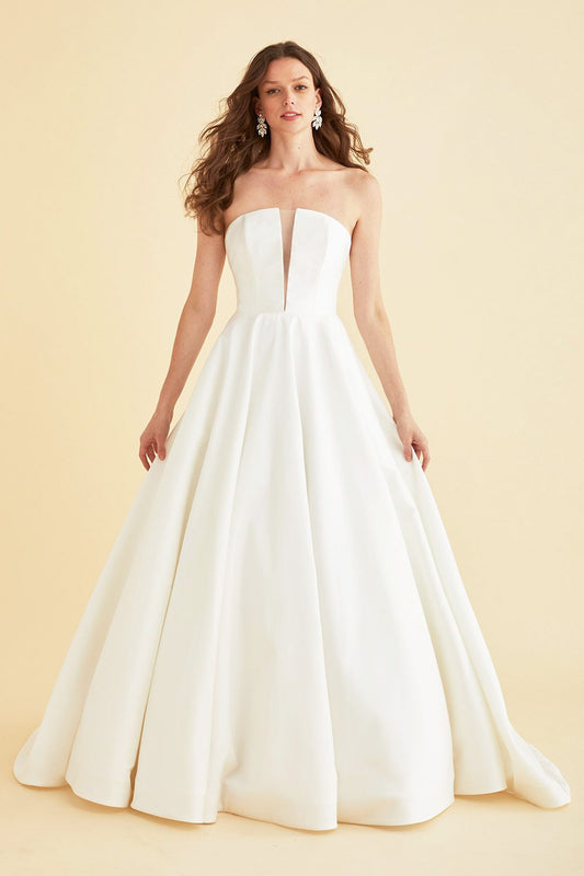 Dress: 2816 Astrid & Mercedes “Vivid” Waist: 28