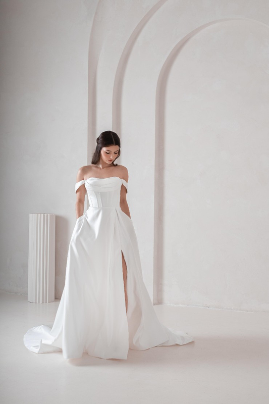 Dress: 3004 Ritzy Bridal “R24W12” Waist: 30