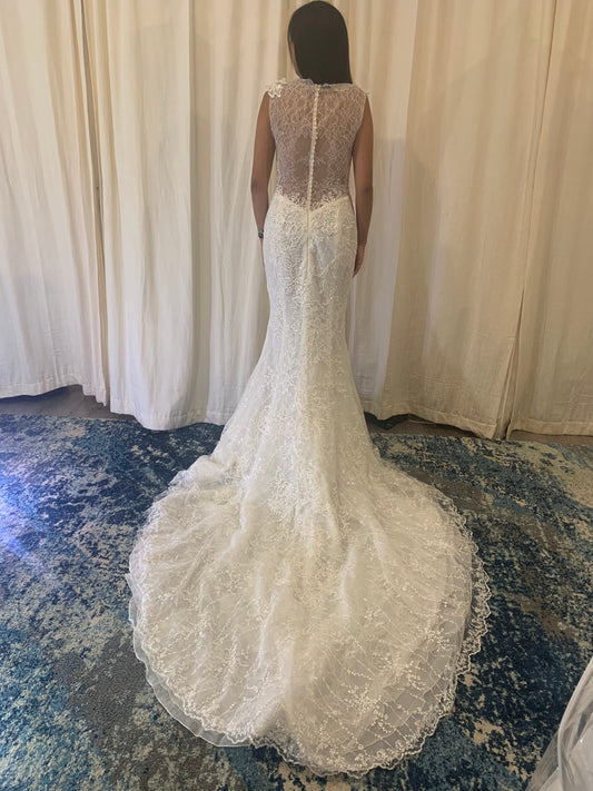 Dress: 2736 Haute Couture "Amber" Waist: 27