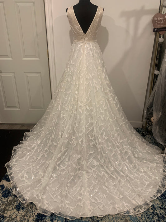 Dress 3119: Kenneth Winston Geometric Sequinned Gown waist 31