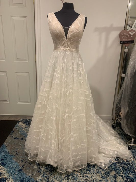 Dress 3119: Kenneth Winston Geometric Sequinned Gown waist 31