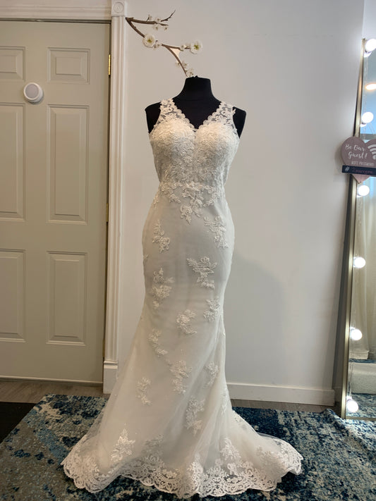 Dress 3035: "3732" waist 30