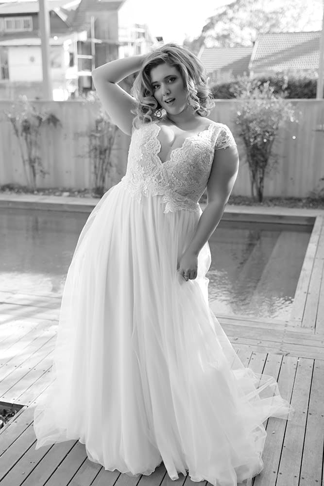 Dress 4001: Studio Levana "Jess" waist 40