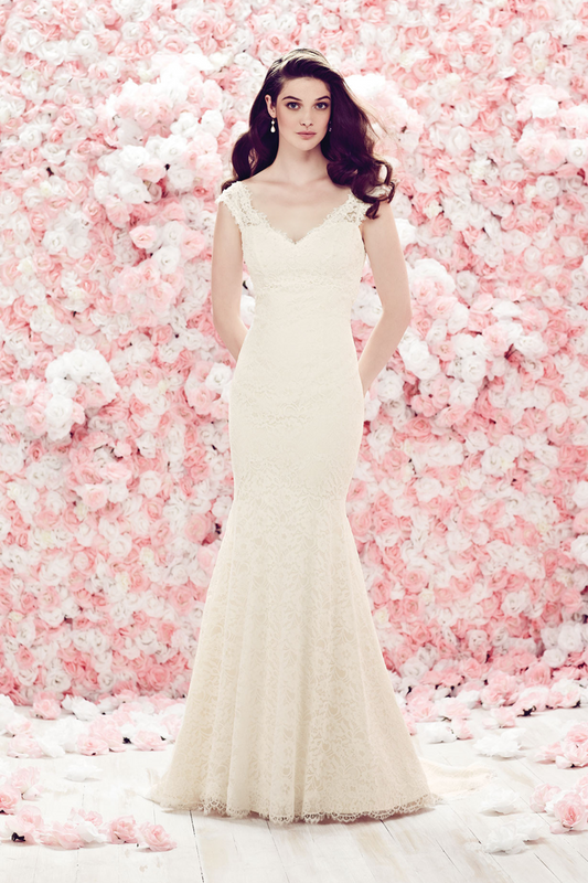 Dress 2508: Mikaella "1864" waist 25