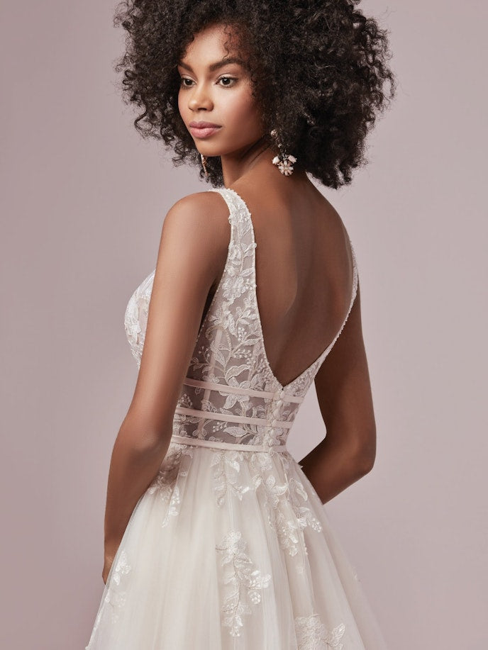 Dress: 2807 Rebecca Ingram "Raelynn" Waist: 28