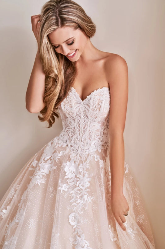 Dress: 2625  Martin Thornburg "Rose" Waist: 26