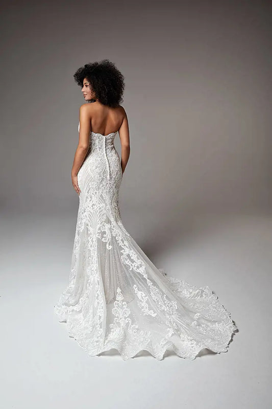 Dress: 2652 Eddy K Milano "MD318" Waist: 26