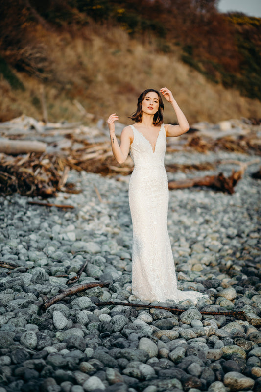 Dress: 2622 Lis Simon "Jude" Waist: 26