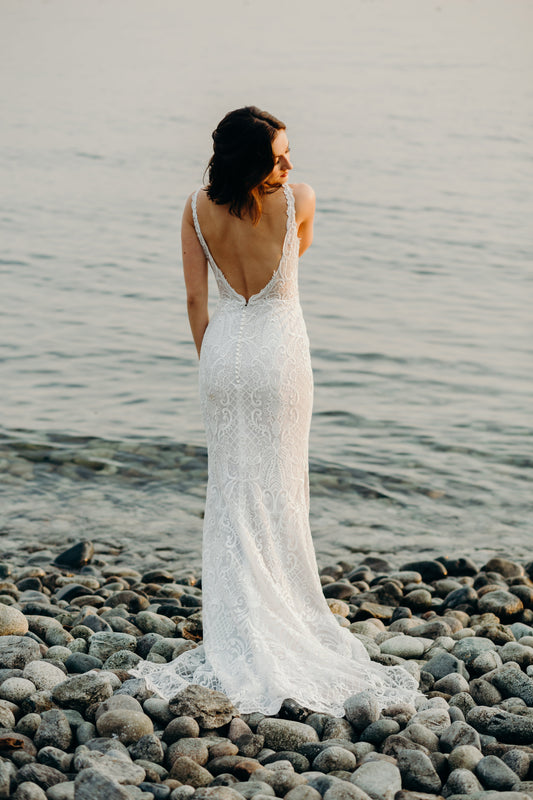 Dress: 2622 Lis Simon "Jude" Waist: 26