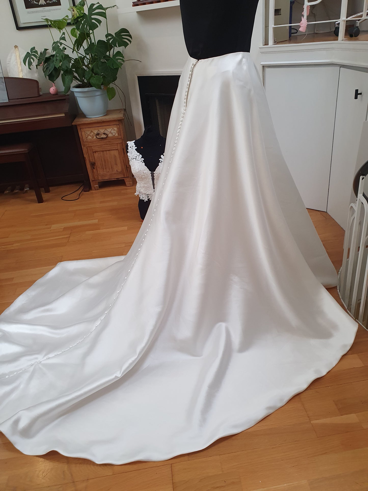 Skirt 113: EcoChic Bridal/Rebecca Ingram mikado skirt waist 31