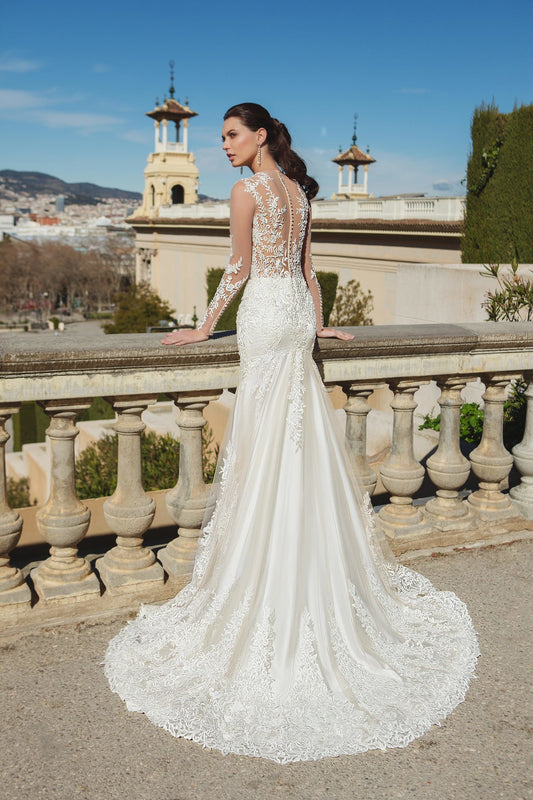 Dress: 3605 Ricca Sposa "Helena" Waist 36