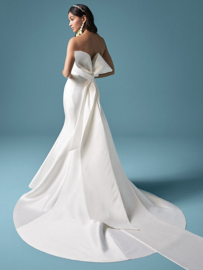 Dress 4006: Maggie Sottero "Mitchell" waist 40