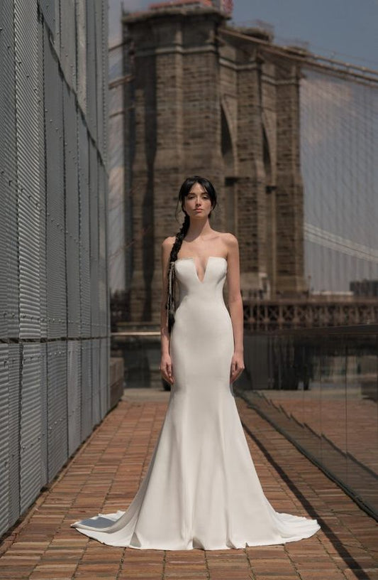 Dress: 2517 Alyne "Barton" Waist: 25