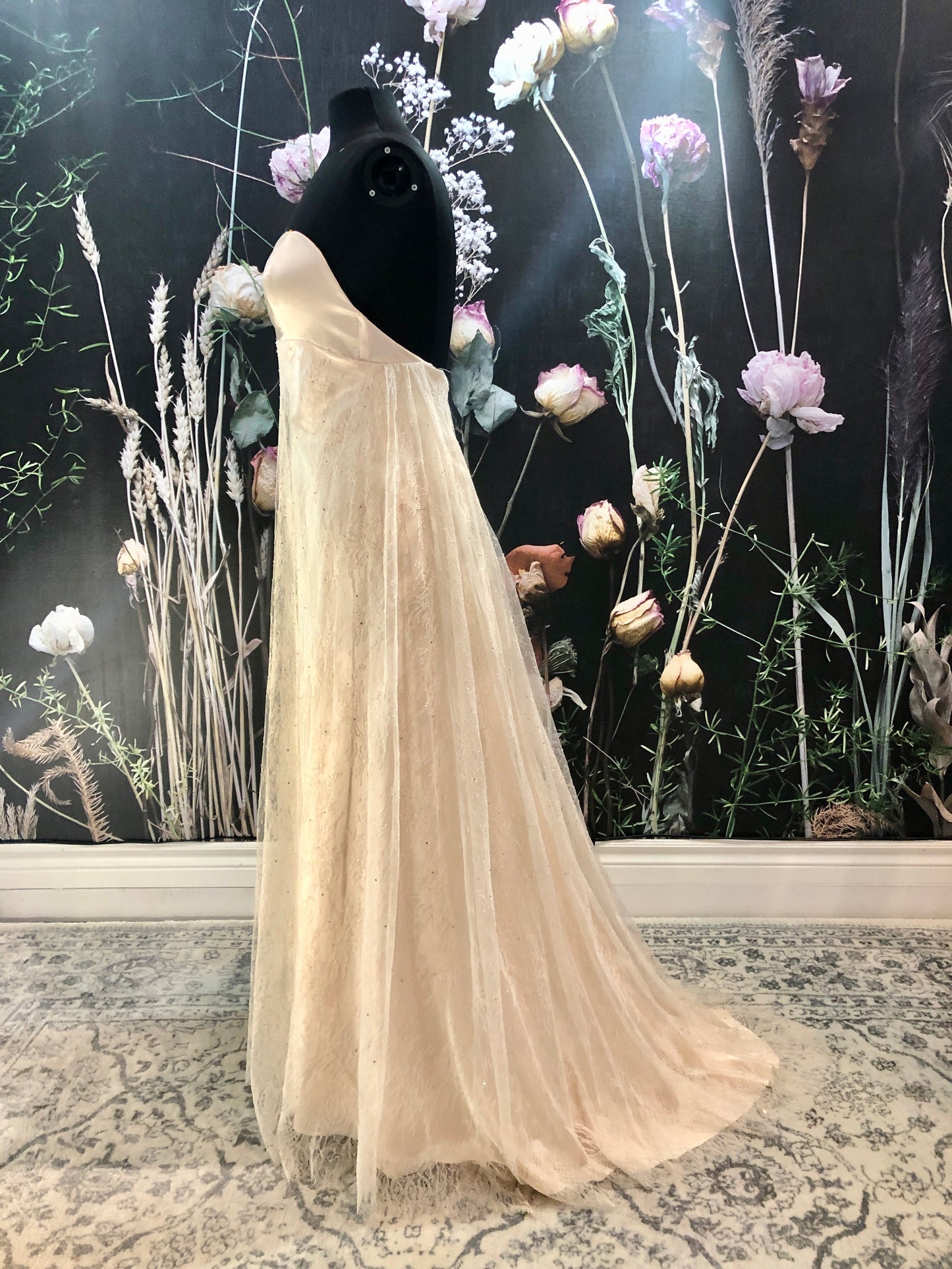 Dress 2753: EcoChic Bridal "Daphne Bridgerton" waist 27
