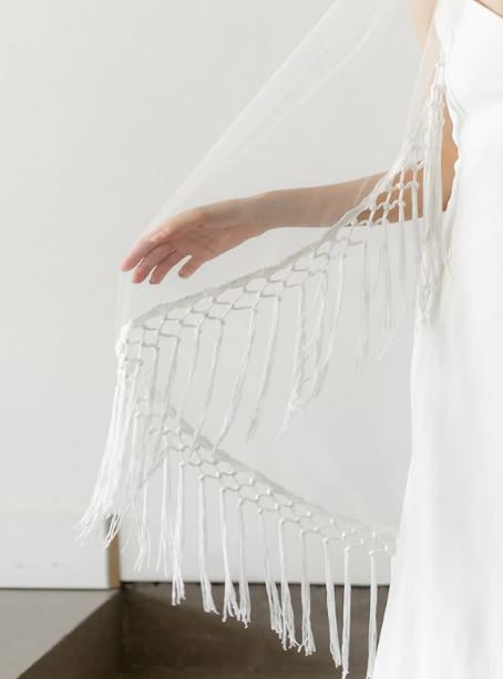 Veil 626: Davie & Chiyo "Pasiphae" fringe veil chapel