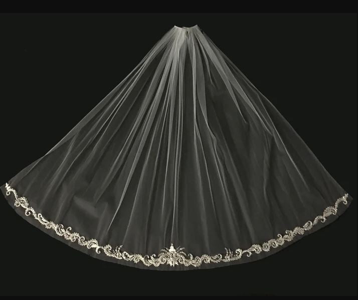 Veil V715: Rivini Beaded Fingertip veil