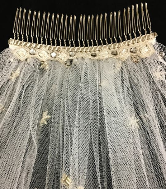 Veil V731: Rivini Beaded Fingertip veil