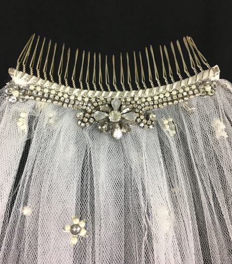 Veil V733: Rivini Beaded Fingertip veil