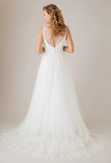 Dress 2518: Astrid and Mercedes "Enchanting" Waist 25