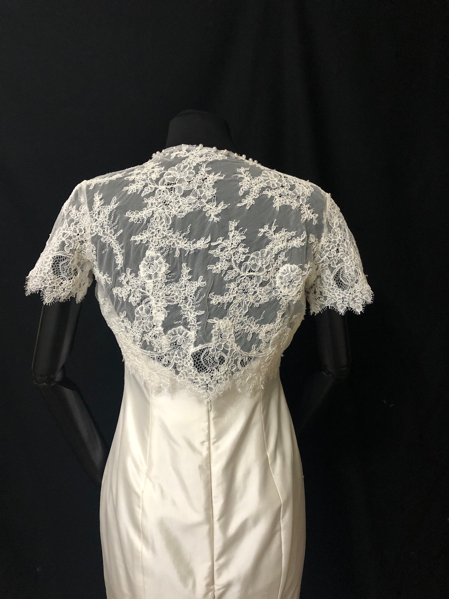 Astrid and Mercedes Lace Bolero with Pearl Collar size Small